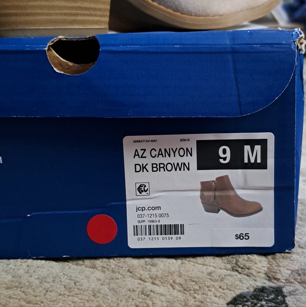 ARIZONA TAN 9 1/2 BOOTIE